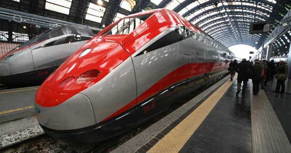 Het Italiaanse rode stalen ros