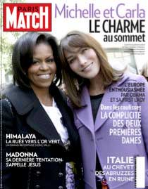 De twee First Ladies op de cover van het huisorgaan van de Sarkozytjes.