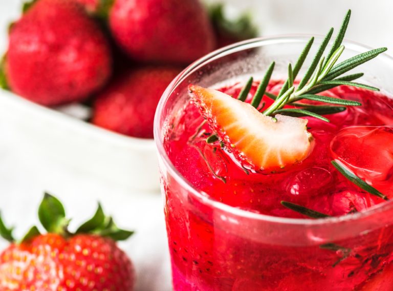 S01E01 – From Strawberries to Smoothies
